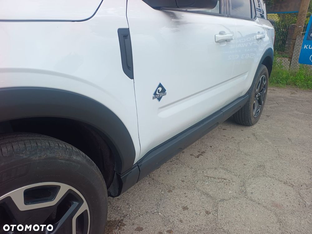 Ford Bronco - 3