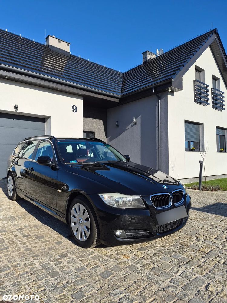 BMW Seria 3 318i Edition Exclusive - 1