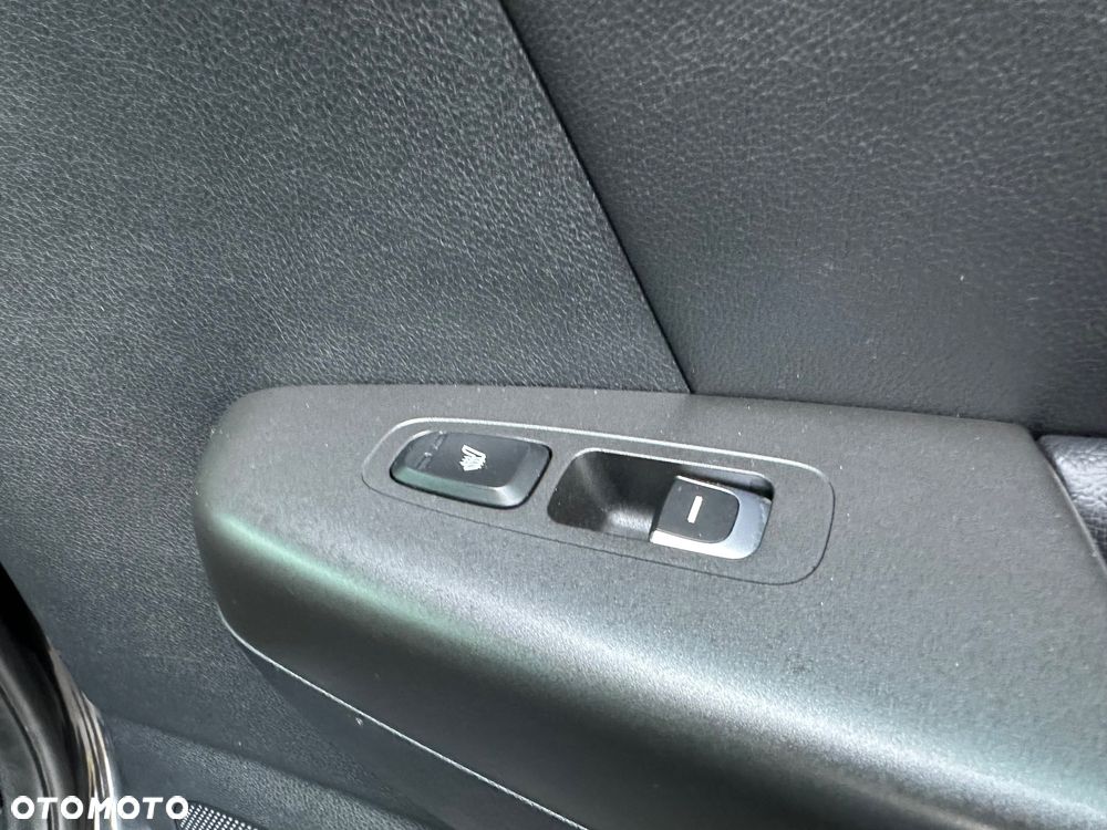 Kia Sportage 2.0 CRDI 4WD Spirit - 21