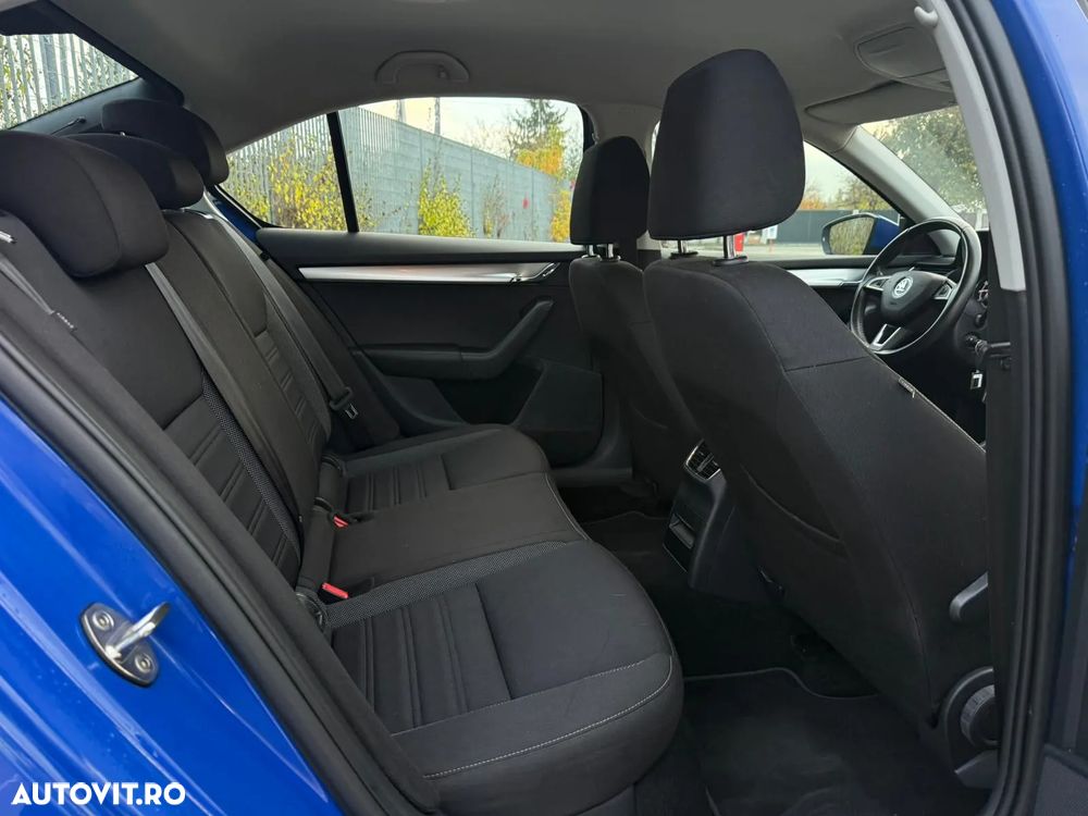 Skoda Octavia Combi 1.0 TSI Ambition - 8