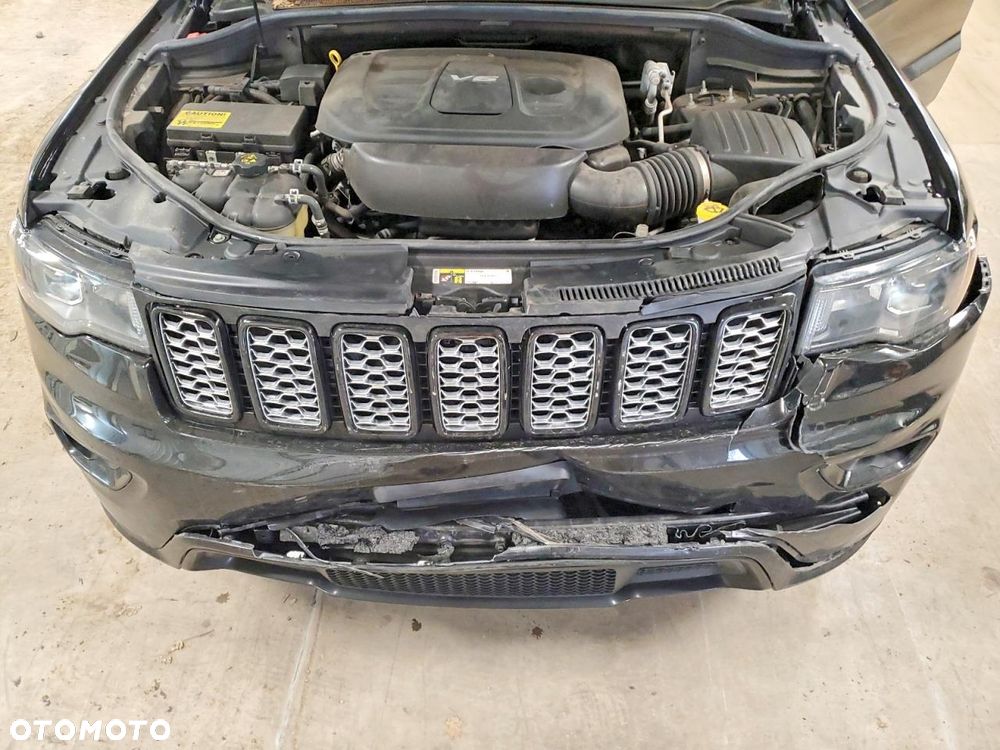 Jeep Grand Cherokee - 11