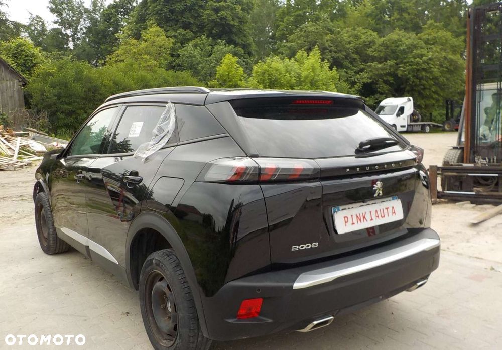 Peugeot 2008 - 11