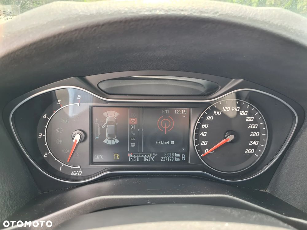 Ford Mondeo - 23