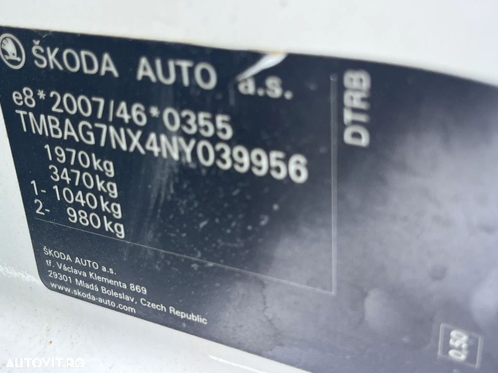 Skoda Octavia 2.0 TDI DSG Style - 31