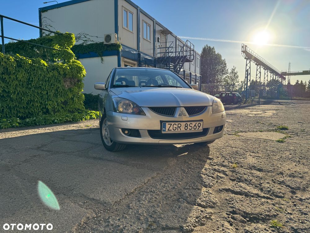 Mitsubishi Lancer - 1