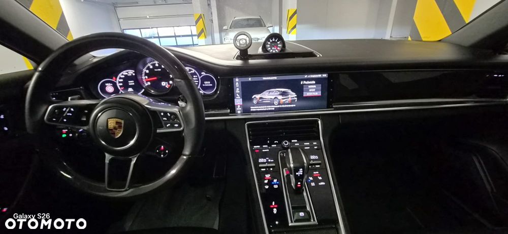 Porsche Panamera 4S - 36