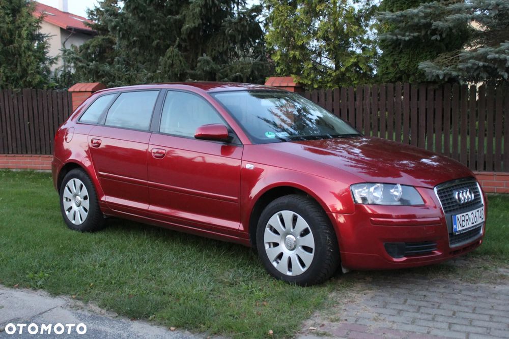 Audi A3 Sportback 1.6 Ambiente - 2