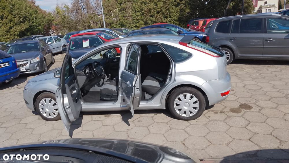 Ford Focus 1.6 TI-VCT Ambiente - 5