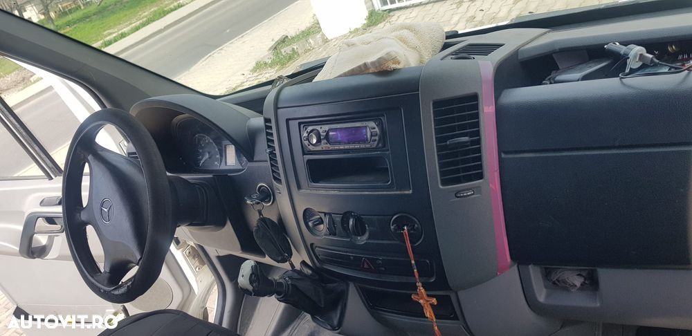Mercedes-Benz Sprinter - 4