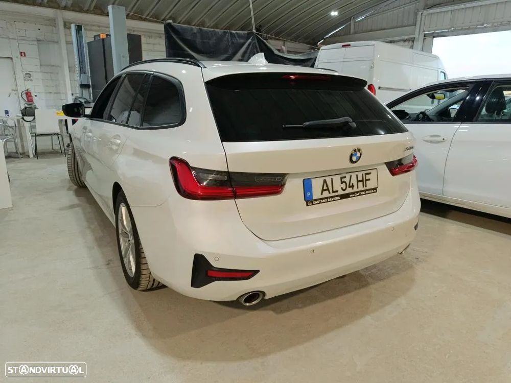 BMW 320 e Touring Corporate Edition Auto - 2