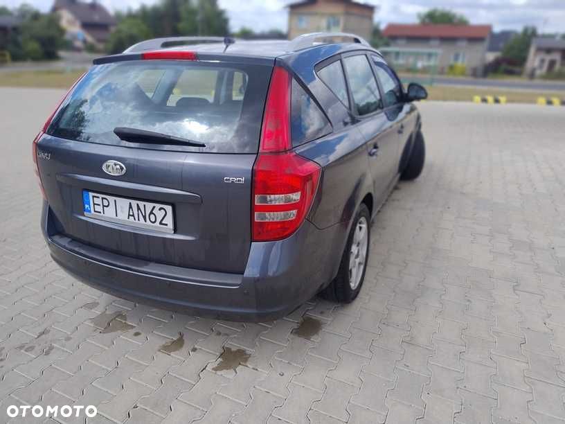 Kia Ceed - 7