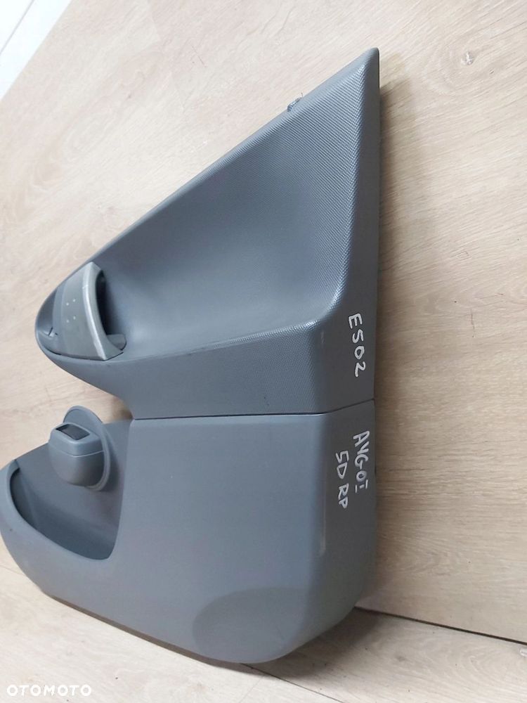 Toyota AYGO I Boczek drzwi prawy przód 5D klamka rączka - 2