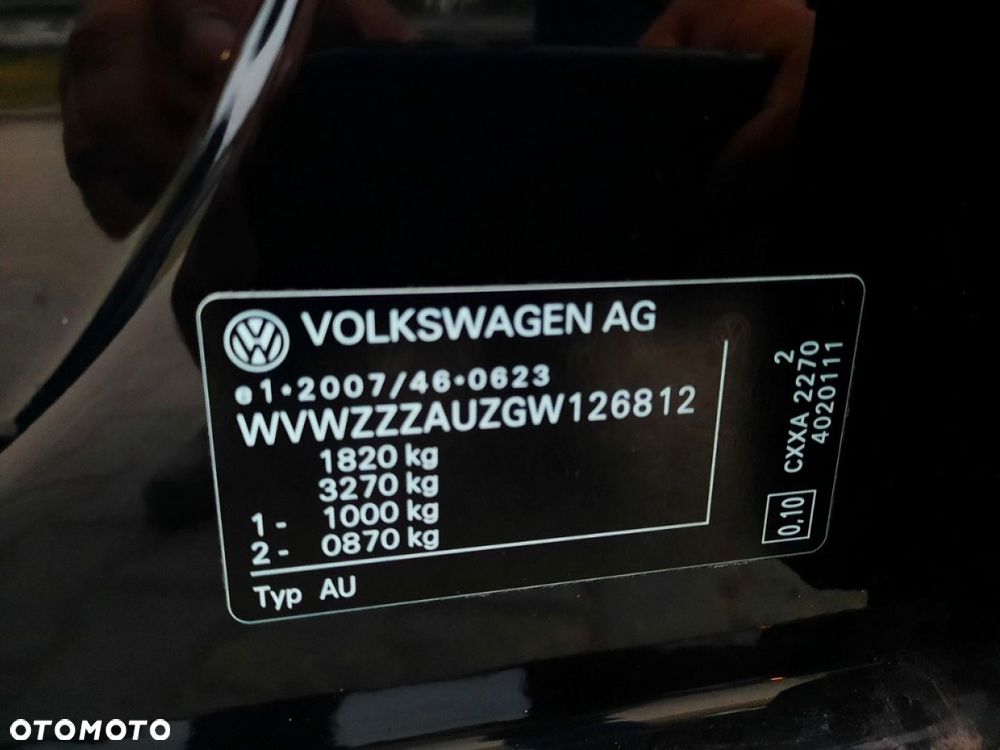 Volkswagen Golf - 37