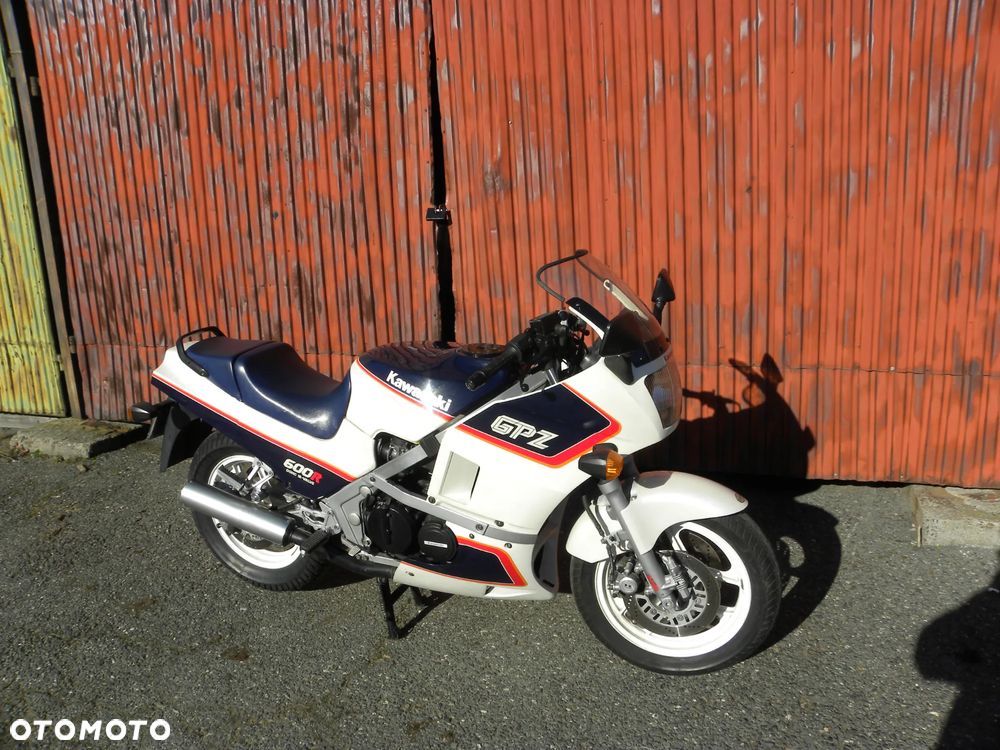 Kawasaki GPZ - 3