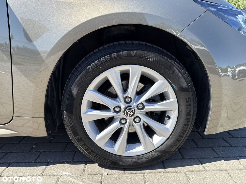 Toyota Corolla 1.8 Hybrid Comfort - 29