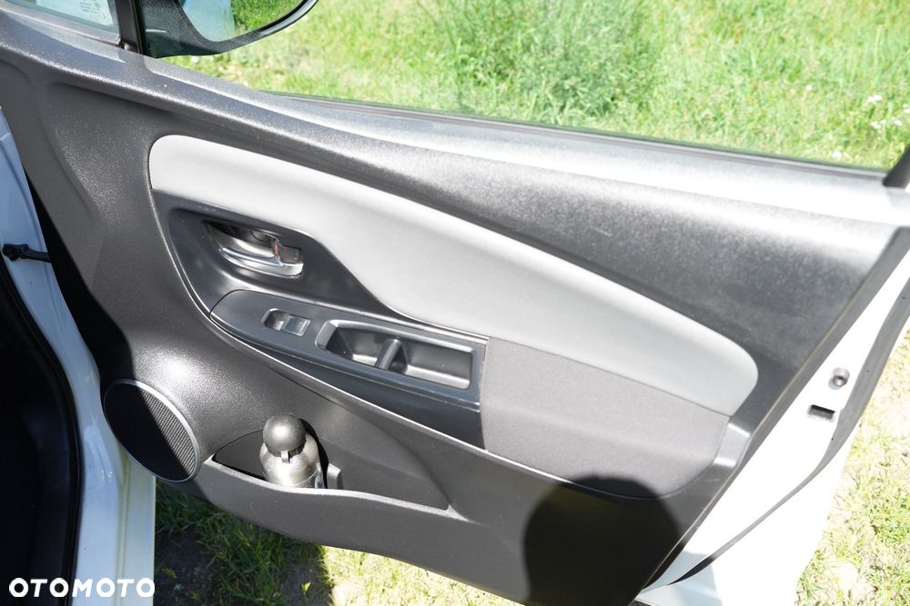 Toyota Yaris Hybrid 100 Premium EU6 - 8