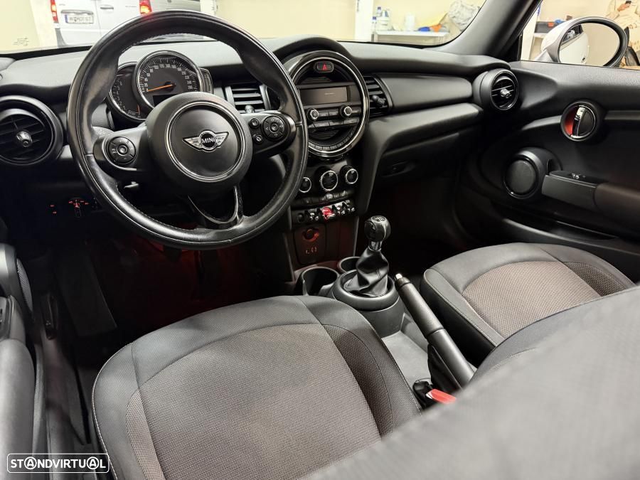 MINI Cabrio One Classic - 21