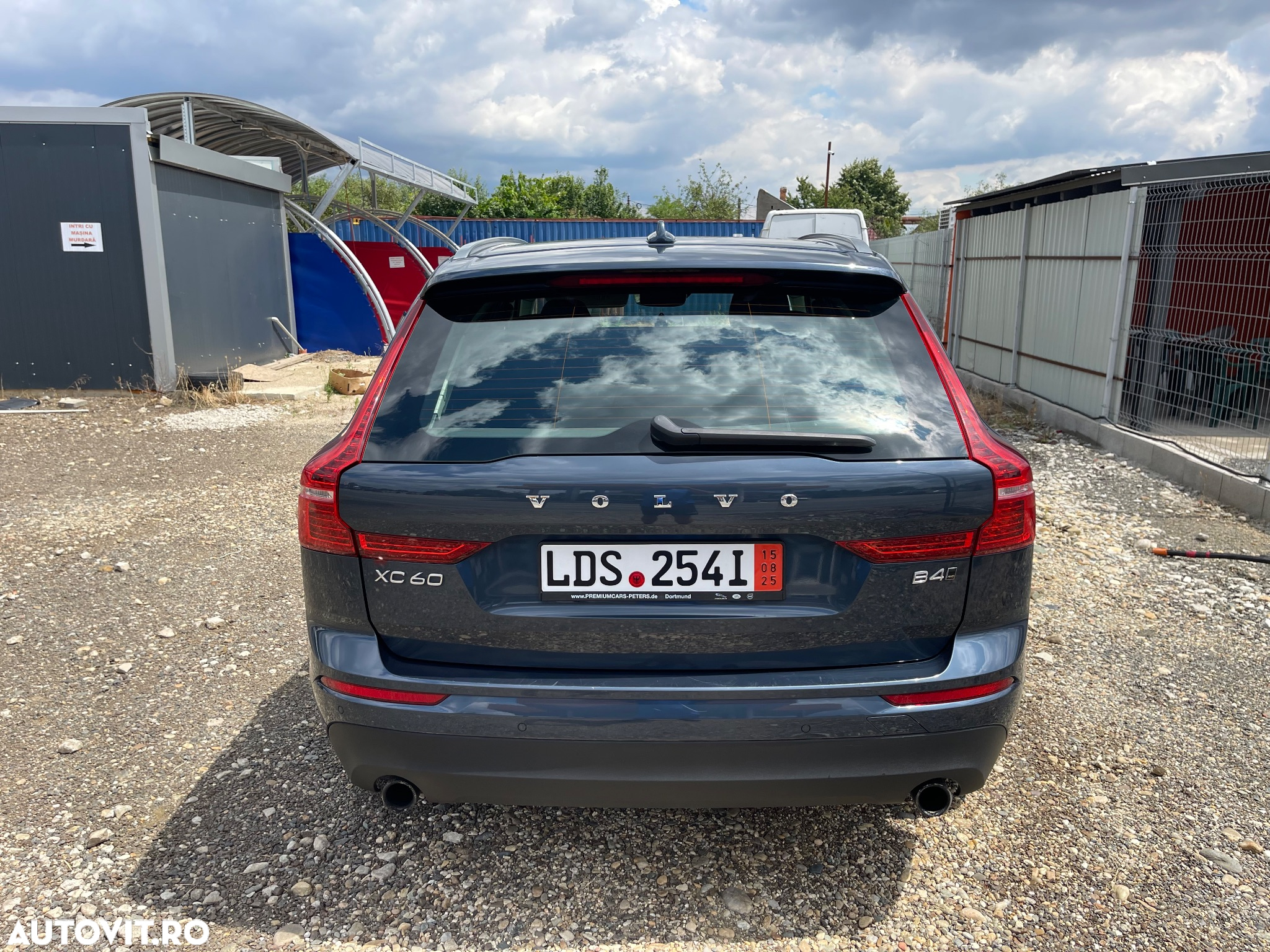 Volvo XC 60 B4 MHEV AT8 AWD Momentum Pro - 8