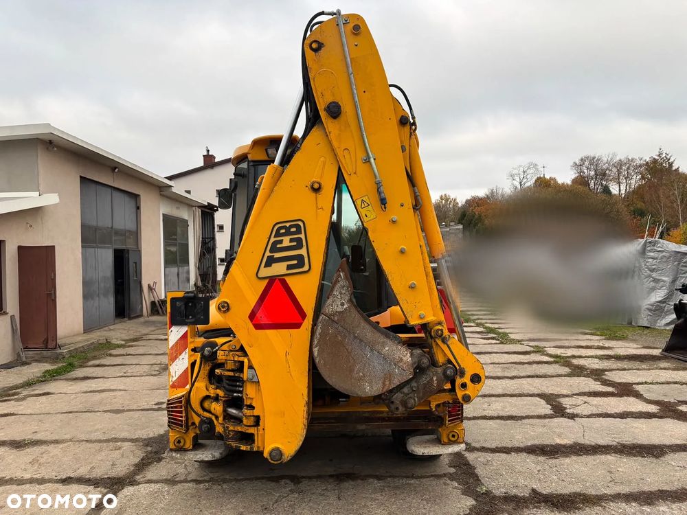 JCB 4CX - 12