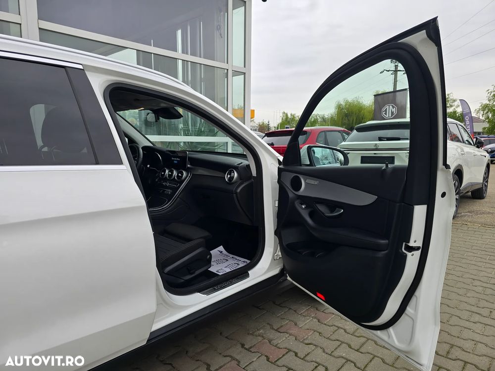 Mercedes-Benz GLC - 9