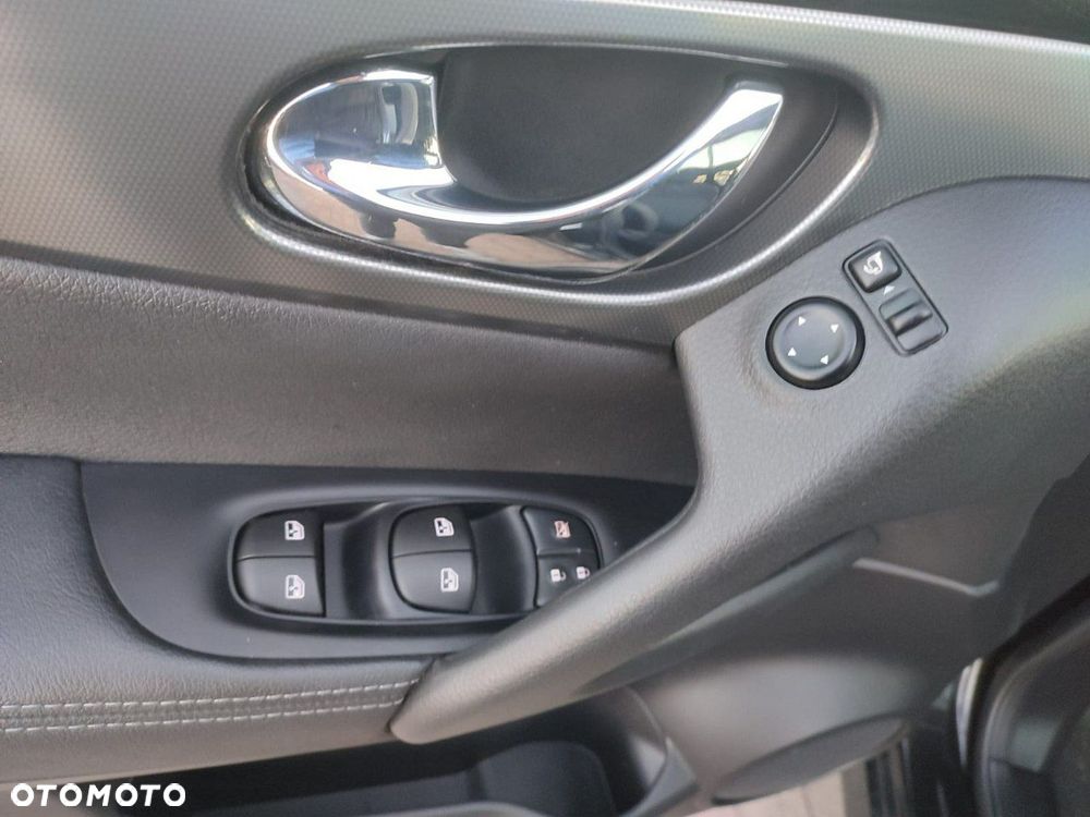 Nissan Qashqai 1.3 DIG-T DCT N-CONNECTA - 19