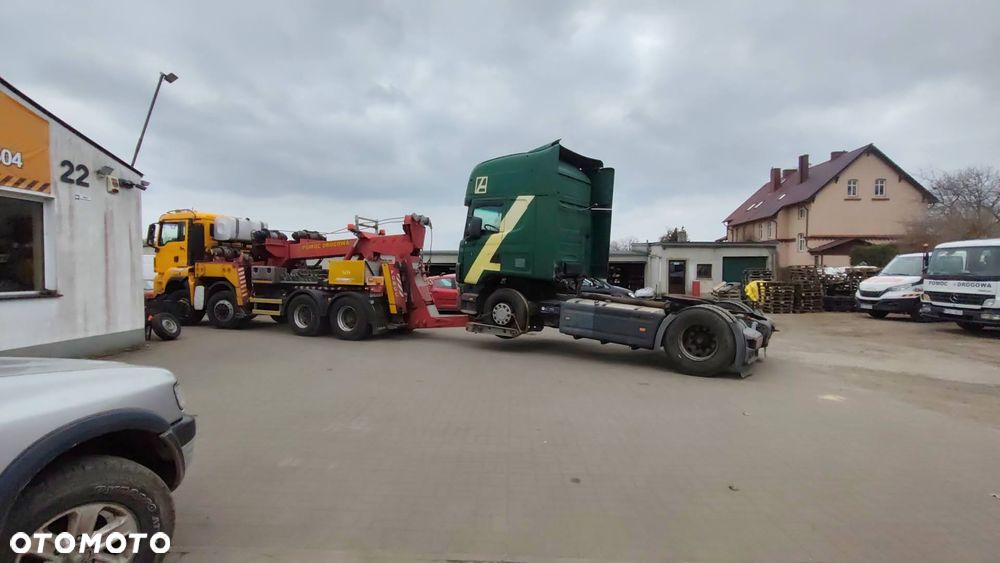 SCANIA R114 na części z 2002 r. silnik skrzynia koło chłodnica lampa szyba drzwi itp - 2