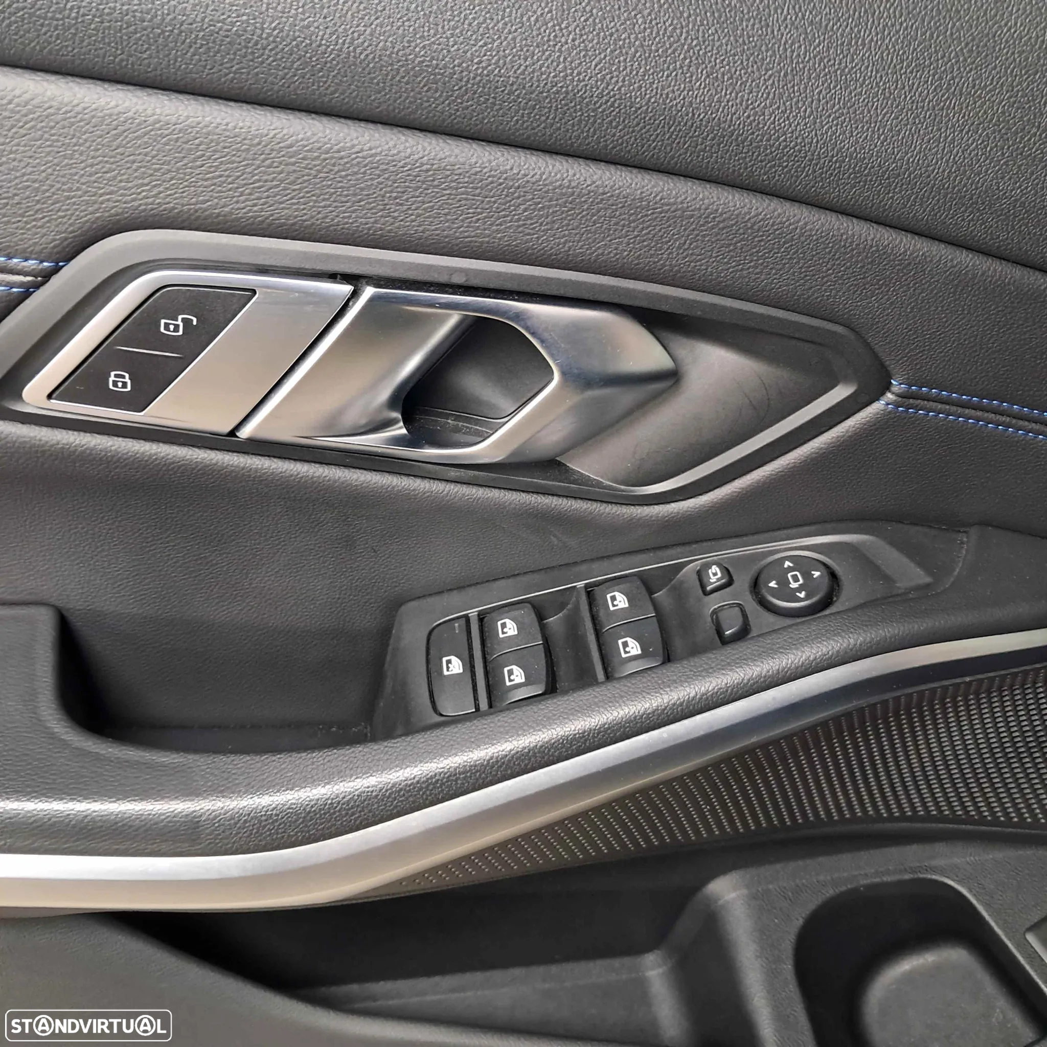 BMW 320 d Touring Pack Desportivo M Auto - 21