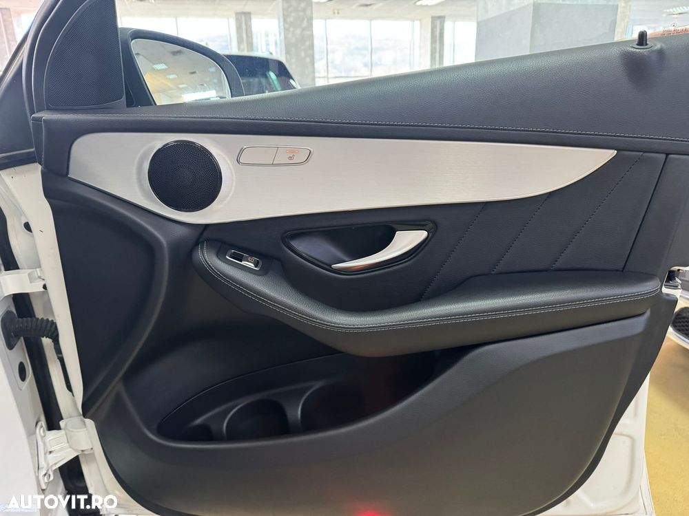 Mercedes-Benz GLC Coupe 300 de 4Matic 9G-TRONIC AMG Line - 22