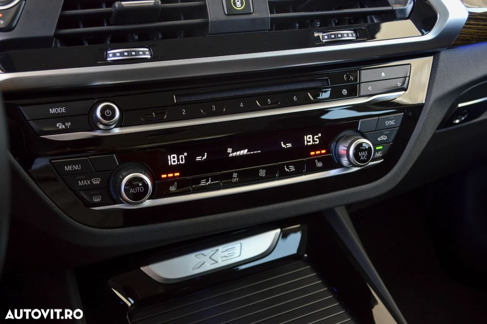 BMW X3 xDrive20i AT Luxury Line - 9