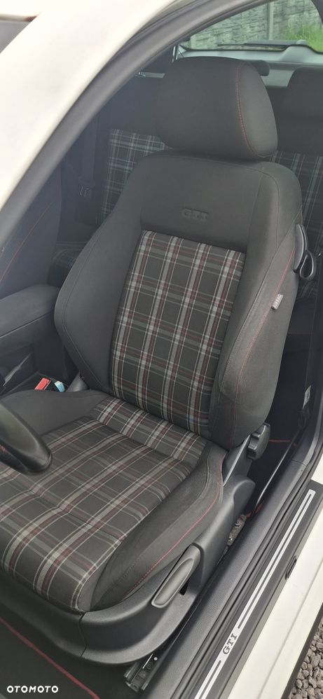 Volkswagen Polo 1.4 TSI GTI DSG - 19