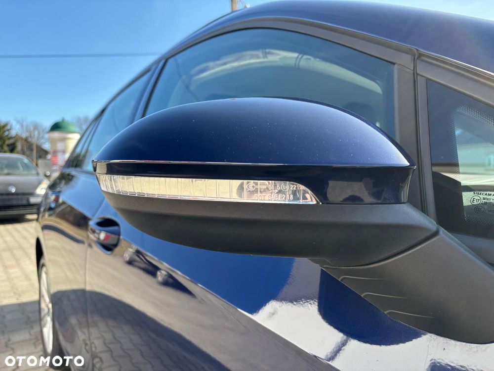 Volkswagen Golf 1.0 TSI OPF Active - 15