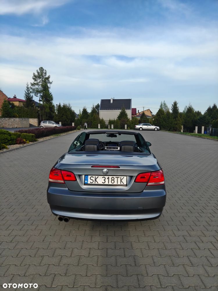 BMW Seria 3 330d - 11