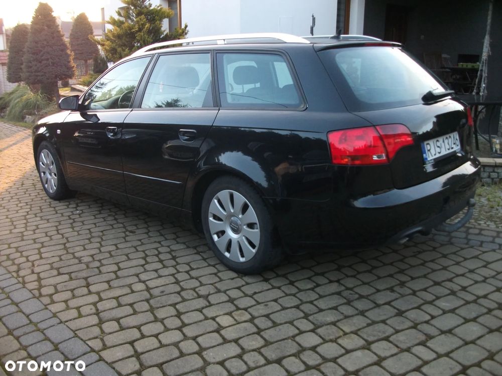 Audi A4 Avant 2.0 TDI - 8