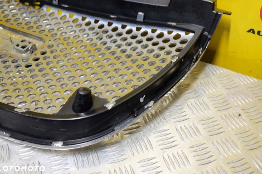 GMC YUKON 2007-2014 GRILL ATRAPA PRZÓD CHROM USA - 11