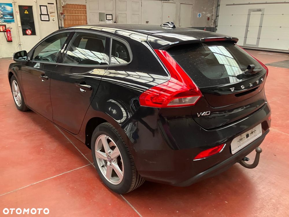 Volvo V40 D2 - 2