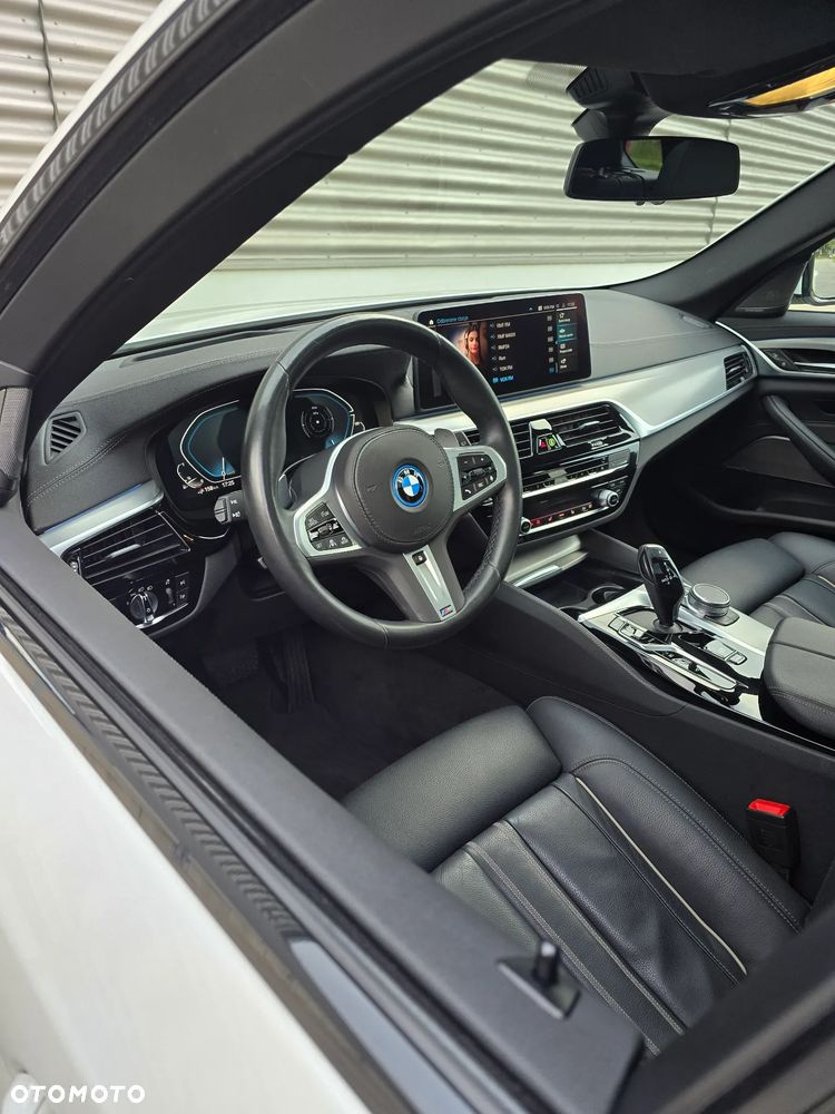 BMW Seria 5 530e Luxury Line sport - 9
