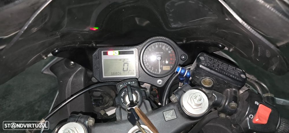 Honda CBR 600 F4i - 7