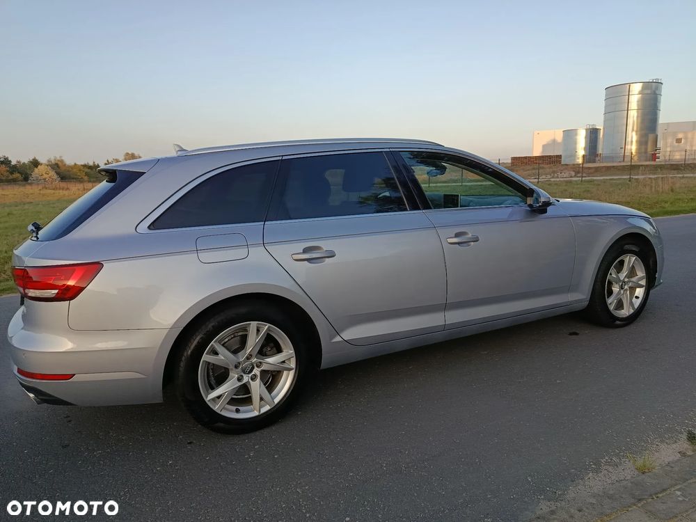 Audi A4 Avant 2.0 TFSI ultra S tronic sport - 27