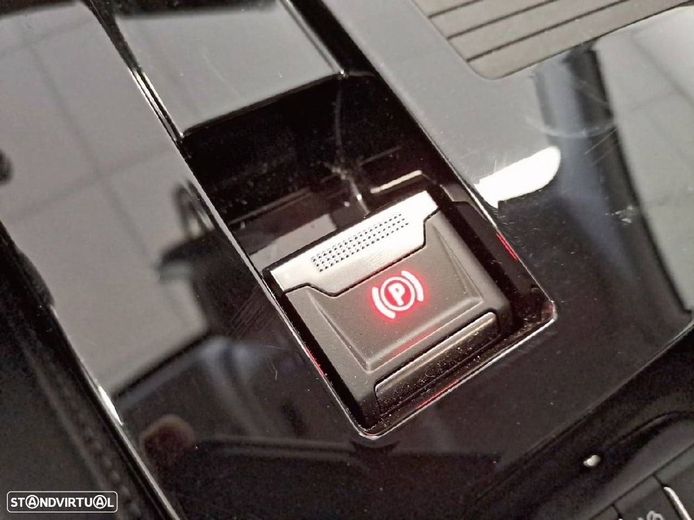 Opel Astra 1.5 D Elegance Aut. - 23