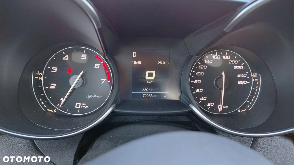 Alfa Romeo Giulia 2.0 Turbo Super - 30