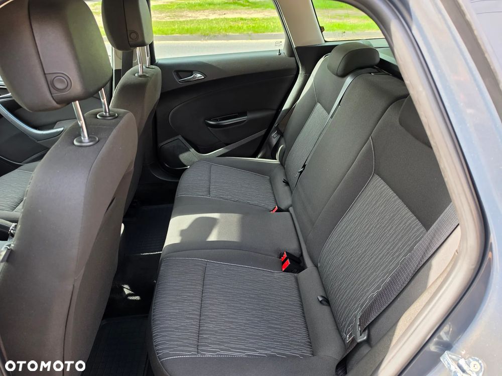 Opel Astra - 11