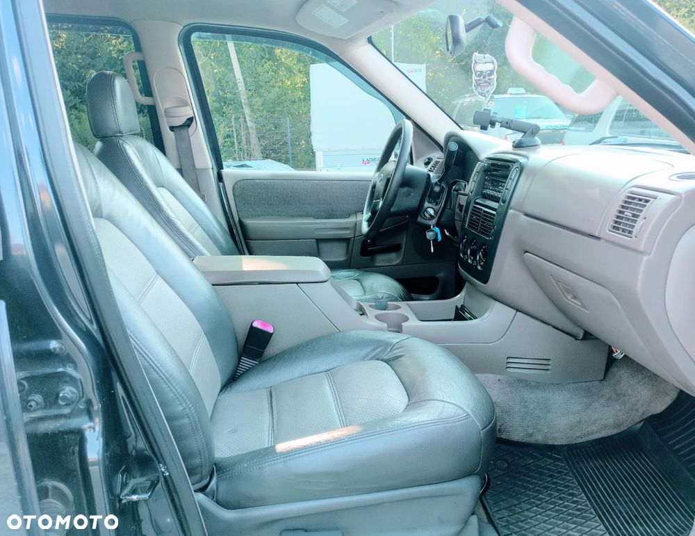 Ford Explorer 4.0 - 10