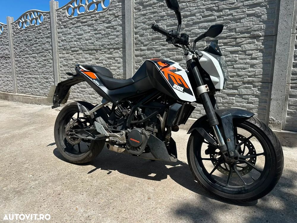 KTM 200 Duke - 6