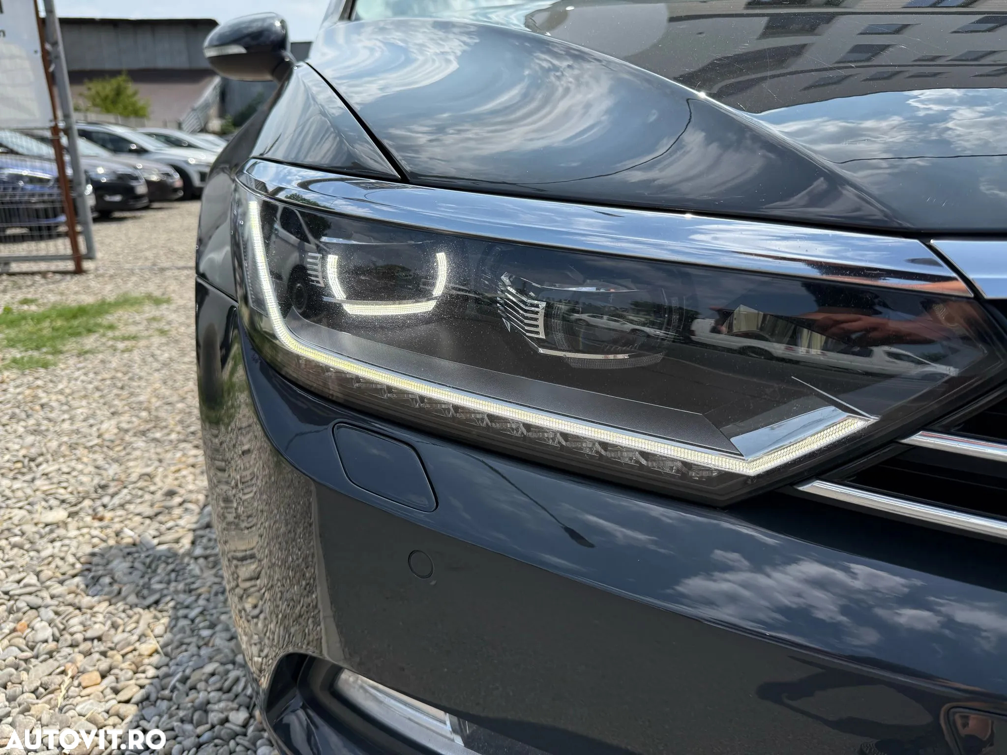 Volkswagen Passat 2.0 TDI Highline - 19
