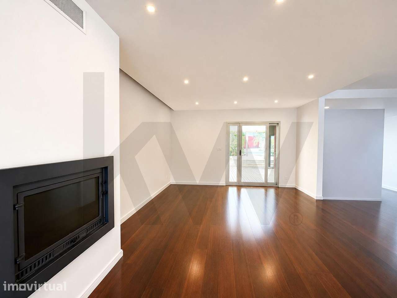 Moradia T3+2 com Piscina para venda - um Oásis de Luxo e Modernidade e - Grande imagem: 4/32