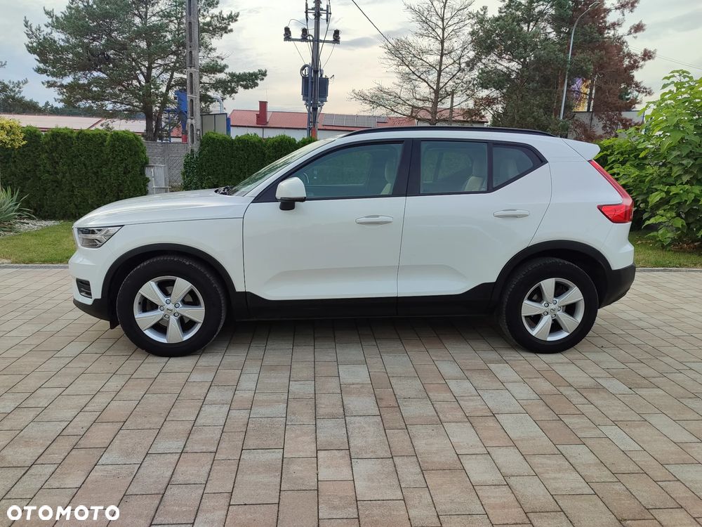Volvo XC 40 T3 Momentum - 2