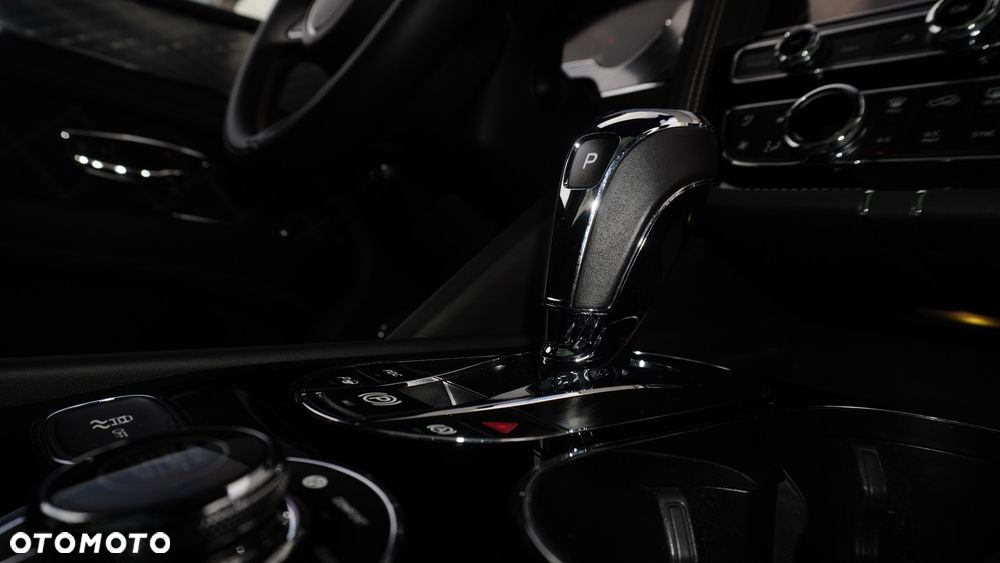Bentley Bentayga - 29