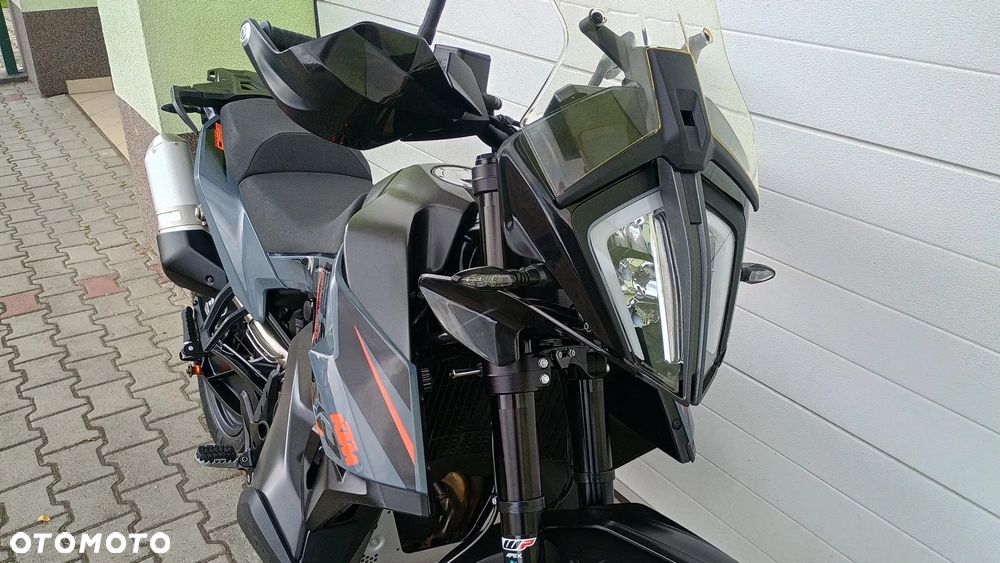 KTM Adventure 890 - 25
