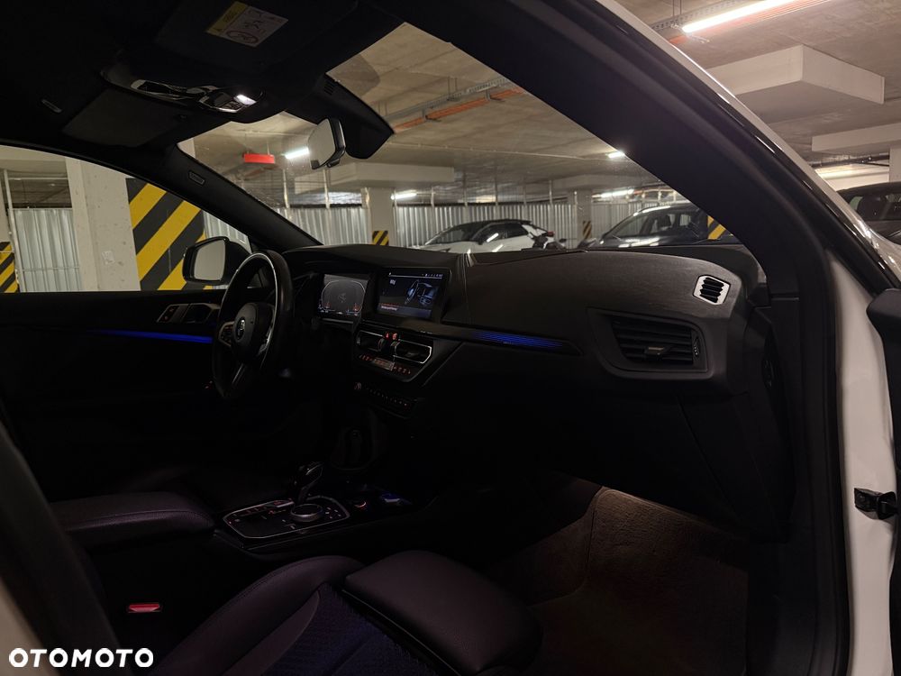 BMW Seria 2 218i M Sport - 12