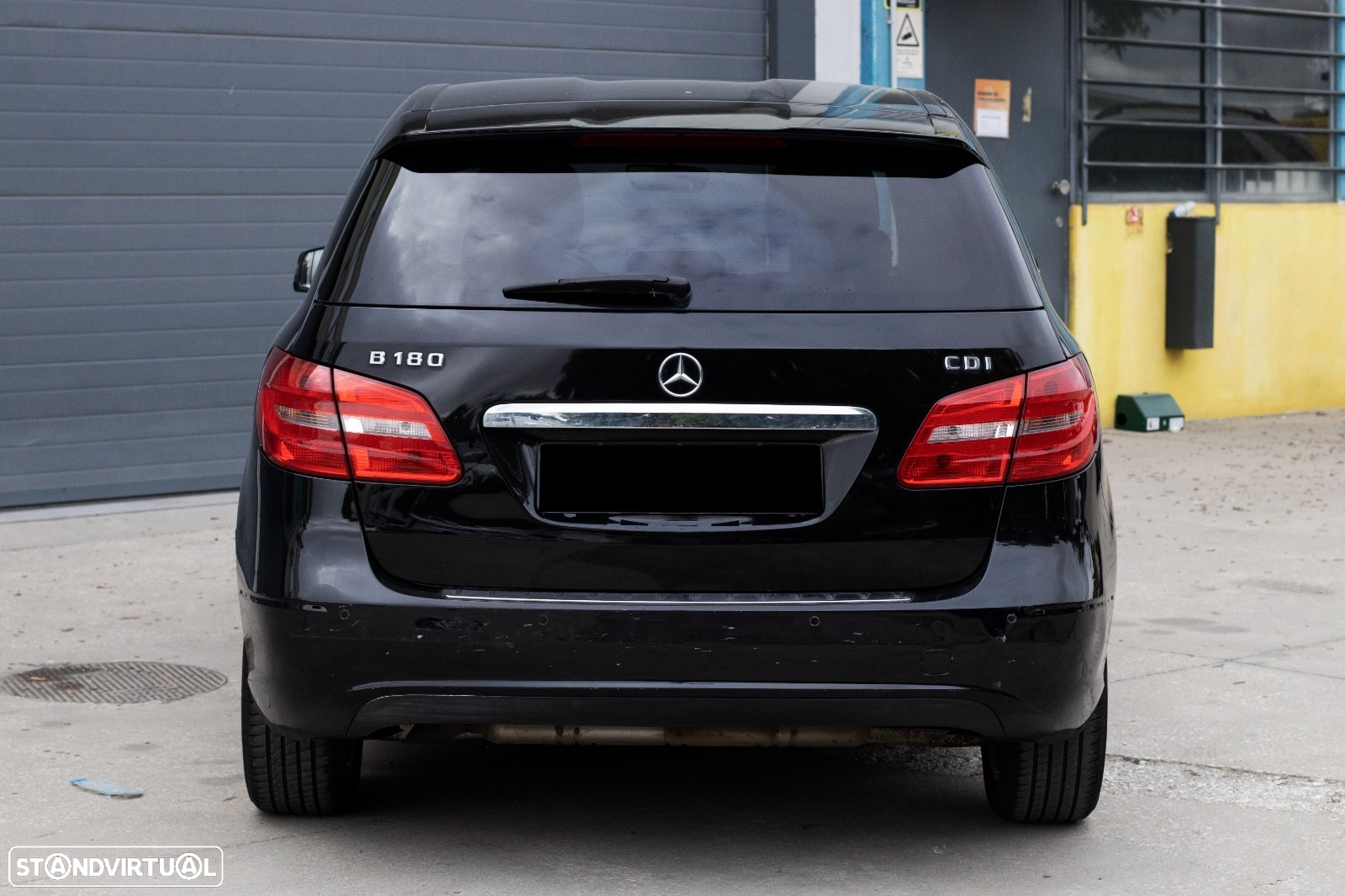 Mercedes-Benz B 200 d AMG Line - 7